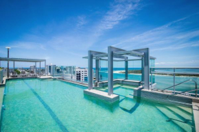 Pumicestone Blue, Caloundra